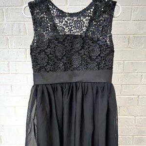 Little Girls Black Formal Wear / Flower Girl Dress Size 4/5